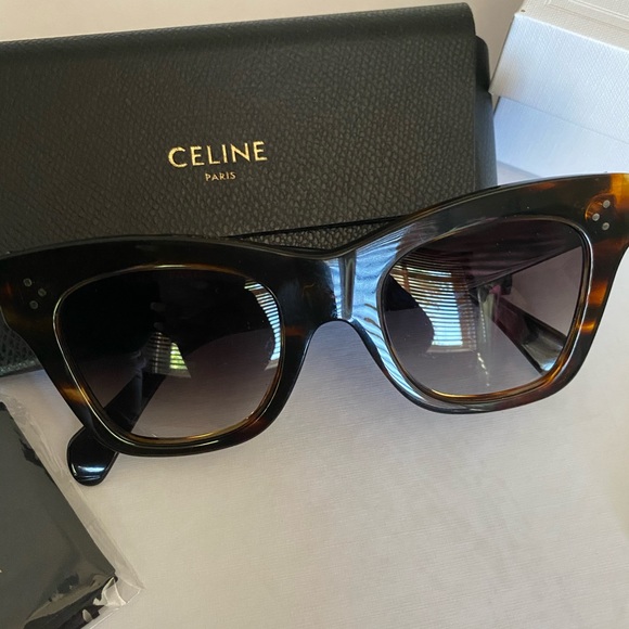 Celine 4004IN 5056K Sunglasses in Shiny Flamed Havana - Picture 4 of 7